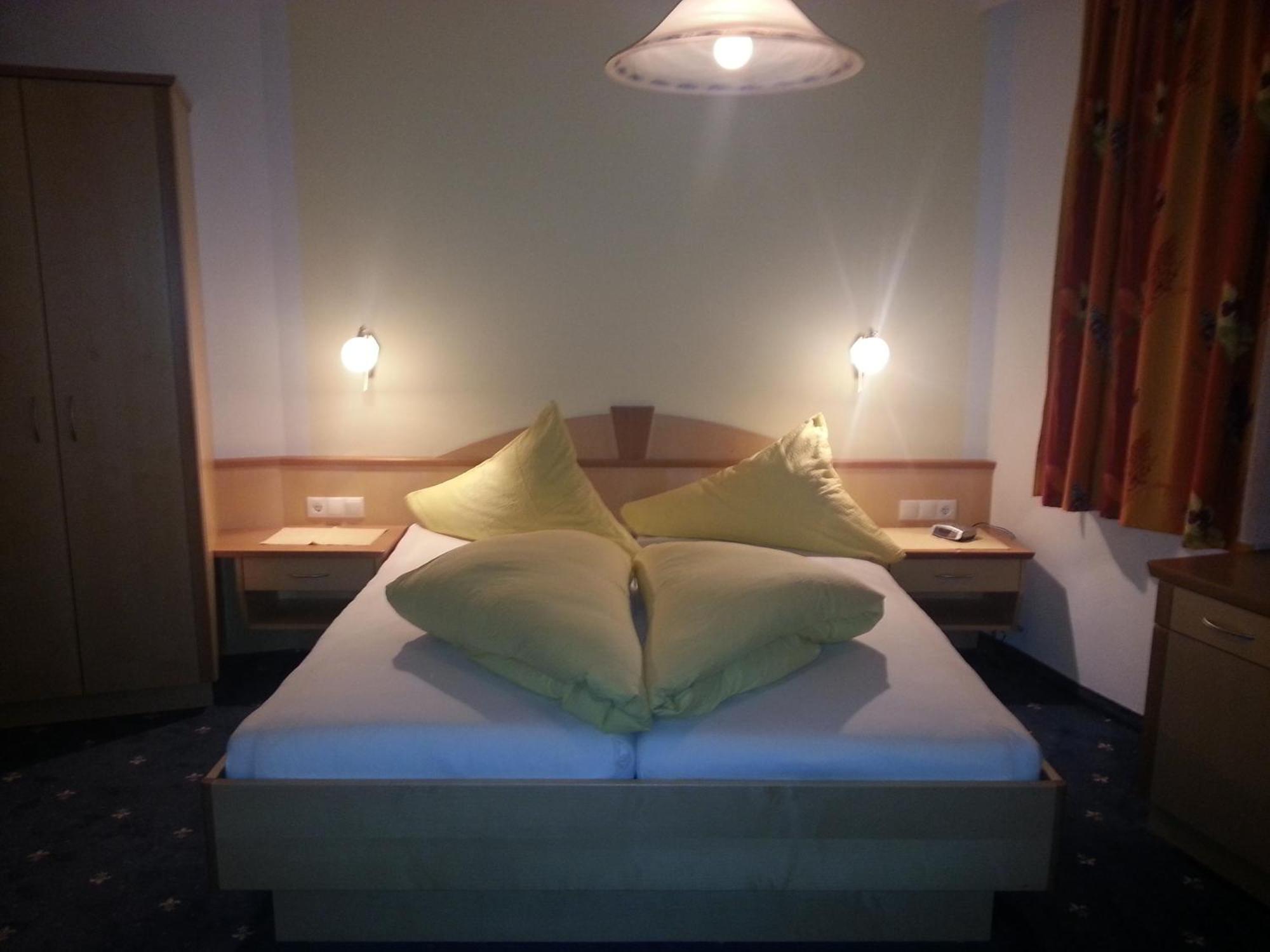 Pension Rieder Kaprun Room photo