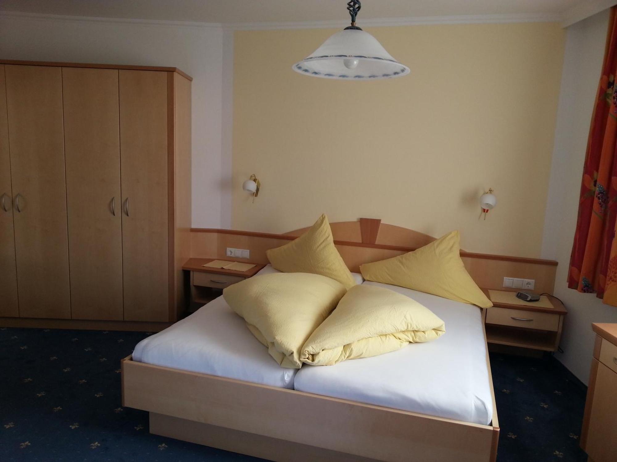 Pension Rieder Kaprun Room photo