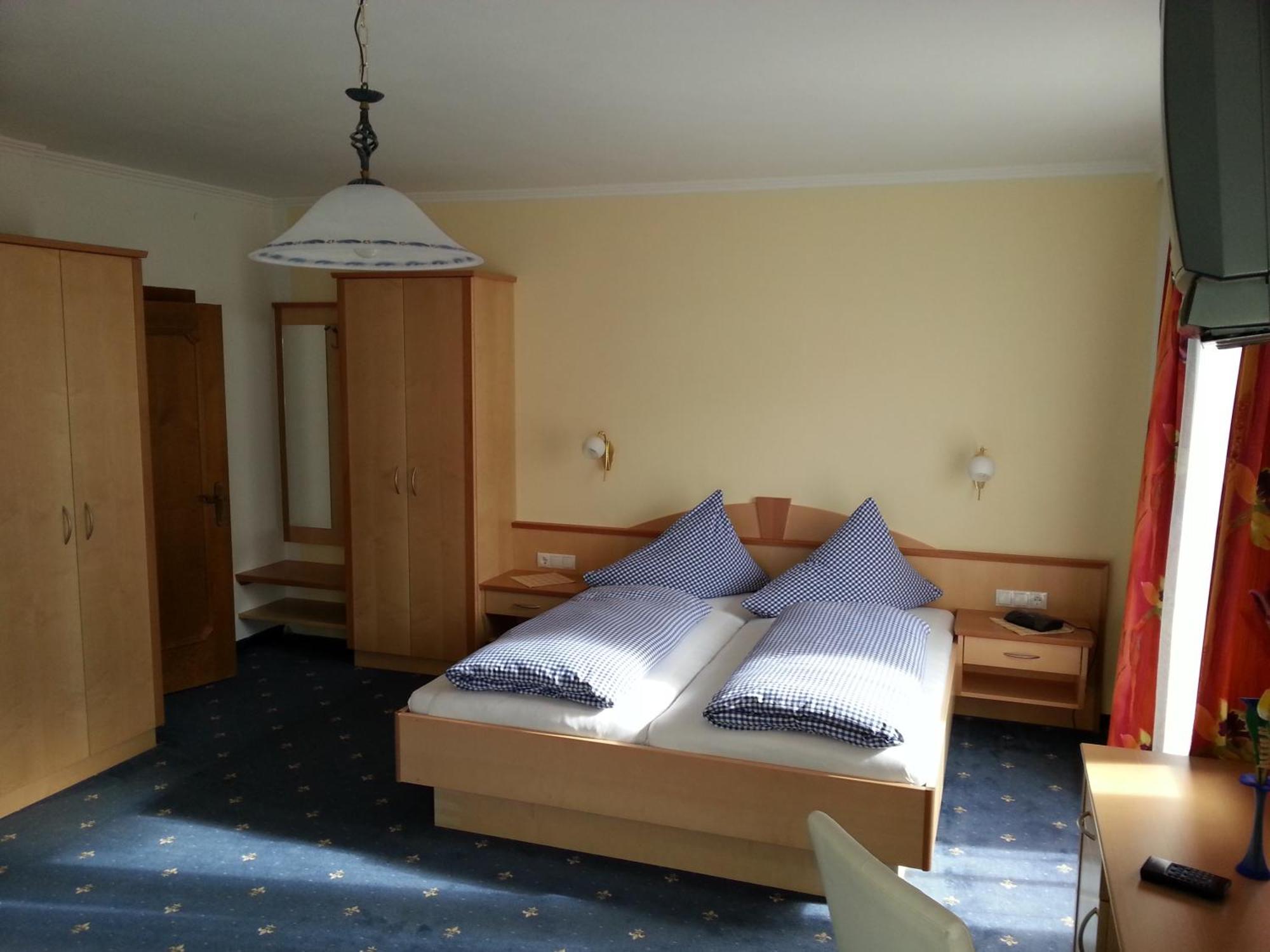 Pension Rieder Kaprun Room photo